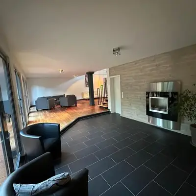 Design-Ferienhaus mit Garten