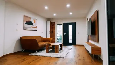 TV/Unterhaltungsangebot in der Unterkunft Calm Belt Cozy Apartment im Herzen von Durlach