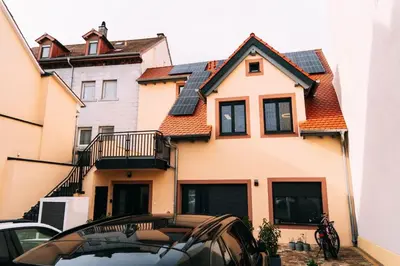 Das Gebäude in dem sich die Ferienwohnung befindet