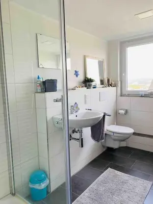 Ein Badezimmer in der Unterkunft Appartement mit Panoramablick über Aschaffenburg