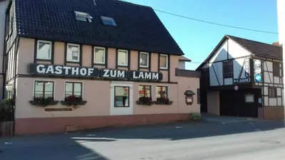 Das Gebäude in dem sich die Pension befindet