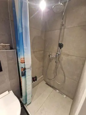 Ein Badezimmer in der Unterkunft quiet apartment 2