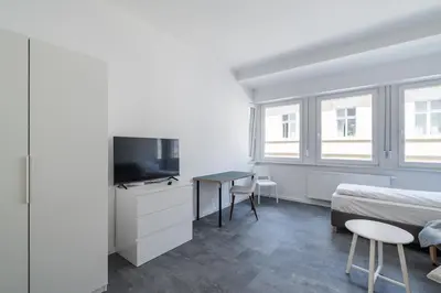 TV/Unterhaltungsangebot in der Unterkunft 7-Einzelbetten-3-Zimmer-NEUES-BAD-Wama
