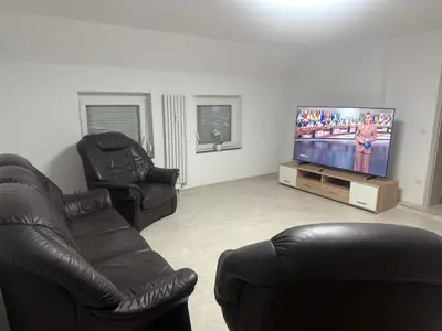 TV/Unterhaltungsangebot in der Unterkunft KRAICHGAU # Ein Haus mit 3 Schlafzimmer und Terrasse