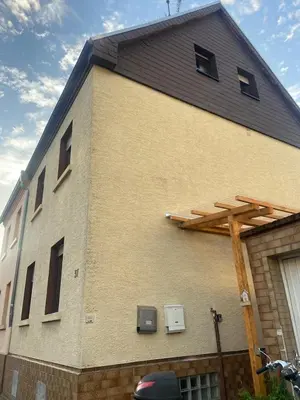 Das Gebäude in dem sich die Ferienwohnung befindet
