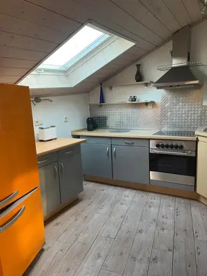 Küche/Küchenzeile in der Unterkunft Charmante Wohnung mit Balkon im Herzen Hoffenheims