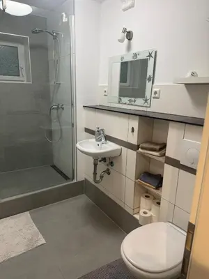 Ein Badezimmer in der Unterkunft liebevoll eingerichtete Ferienwohnung in idyllischer Lage