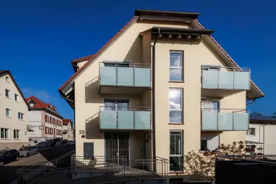 Das Gebäude in dem sich die Ferienwohnung befindet