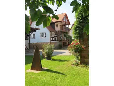 Ein Garten an der Unterkunft 