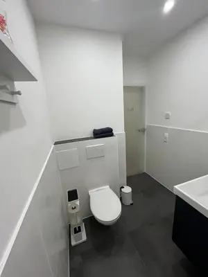 Ein Badezimmer in der Unterkunft Live-In Room 6