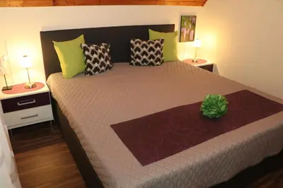 Ein Bett oder Betten in einem Zimmer der Unterkunft Ruhiges Appartement August-Kutterer-Str 25 Karlsruhe