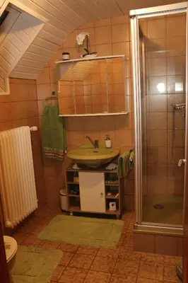 Ein Badezimmer in der Unterkunft Ruhiges Appartement August-Kutterer-Str 25 Karlsruhe