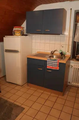 Küche/Küchenzeile in der Unterkunft Ruhiges Appartement August-Kutterer-Str 25 Karlsruhe