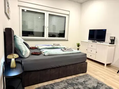 TV/Unterhaltungsangebot in der Unterkunft NEU Goldstadt Urban Suite - City Apartament Schlössle Pforzheim