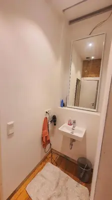 Ein Badezimmer in der Unterkunft Zimmer im Erdgeschoss