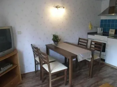 Küche/Küchenzeile in der Unterkunft Apartment Appartement in Abenheim mit Grill und Terrasse by Interhome