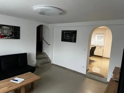 TV/Unterhaltungsangebot in der Unterkunft KRAICHGAU # 3-ZKB im EG, mit EBK, WLAN, Monteurzimmer, SELF-CHECK-IN