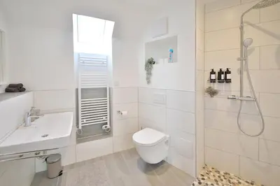 Ein Badezimmer in der Unterkunft FeWo D&Y -barrierefrei-
