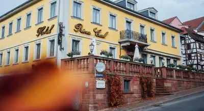 Das Gebäude in dem sich das Hotel befindet