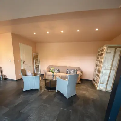 Ein Sitzbereich in der Unterkunft Weingut Mathis Apartment 2 Sunrise