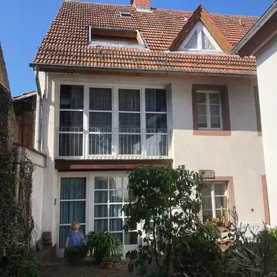 Hübsch und ruhig