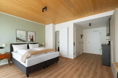 Ein Bett oder Betten in einem Zimmer der Unterkunft Limehome Mannheim City Center