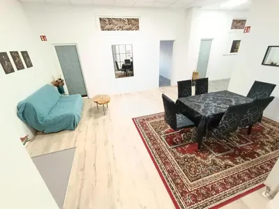 Ein Sitzbereich in der Unterkunft Apartment with bedroom for up to 4 people