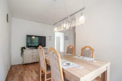 TV/Unterhaltungsangebot in der Unterkunft nJoy! Business Apartment Neckarsulm - nähe Audi & Balkon