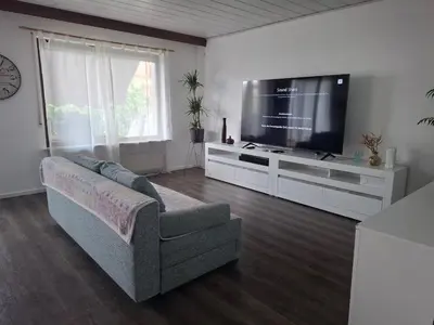 TV/Unterhaltungsangebot in der Unterkunft First floor Apartment Mainhausen