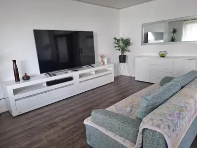 TV/Unterhaltungsangebot in der Unterkunft First floor Apartment Mainhausen