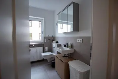Ein Badezimmer in der Unterkunft Glanzvoll, moderne Wohnung