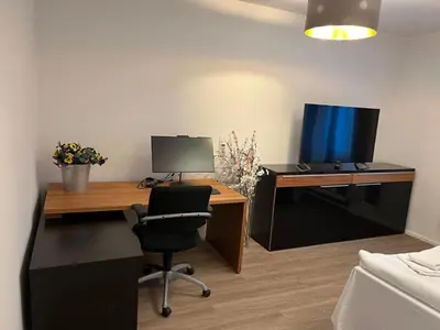 TV/Unterhaltungsangebot in der Unterkunft Apartment Porschenahe Ferienwohnung für Klang-Liebhaber by Interhome