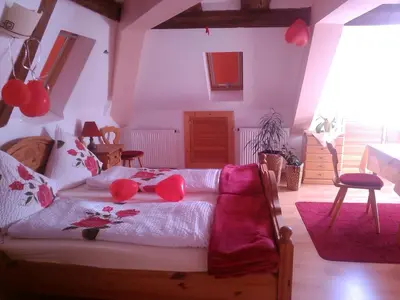 Ein Bett oder Betten in einem Zimmer der Unterkunft Gasthaus Korfu