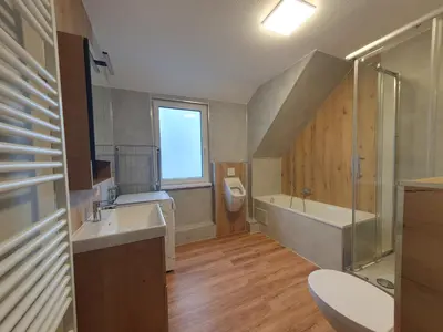 Ein Badezimmer in der Unterkunft 3-Zimmer-Wohnung, Küche, Bad nähe Bahnhof Mühlacker