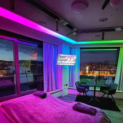 Zentrale Penthouse Suiten mit Goldstadtblick