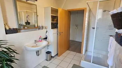 Ein Badezimmer in der Unterkunft WohnRiesling