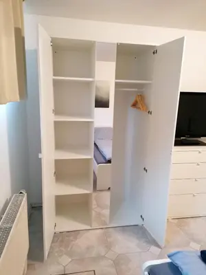 TV/Unterhaltungsangebot in der Unterkunft bookandstay24 com Babenhausen Apartment mit 2 Betten und Küche