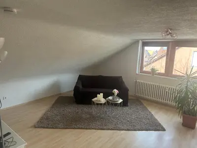 Ein Sitzbereich in der Unterkunft Tinas Ferienwohnung Bietigheim Baden