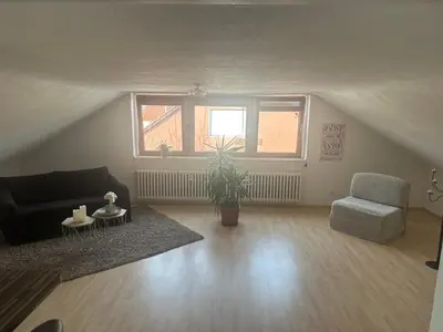 Ein Sitzbereich in der Unterkunft Tinas Ferienwohnung Bietigheim Baden