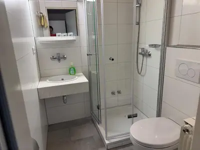 Ein Badezimmer in der Unterkunft Gästehaus an der Rheinbrücke