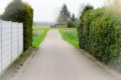 Ein Garten an der Unterkunft Ferienwohnung Spatzennest