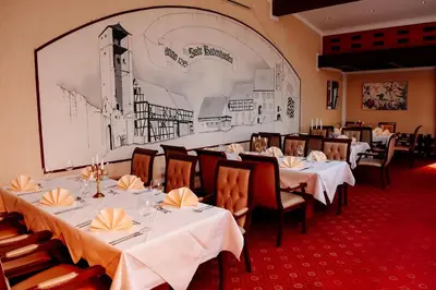 Ein Restaurant oder anderes Speiselokal in der Unterkunft Hotel Residenz Babenhausen
