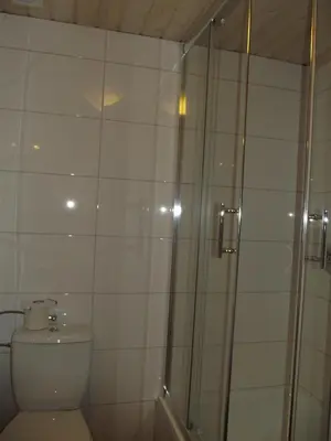 Ein Badezimmer in der Unterkunft Zum Weissen Lamm