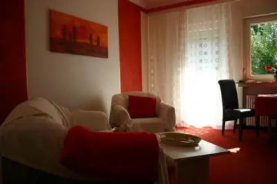 Ein Sitzbereich in der Unterkunft Hotel Café Talblick
