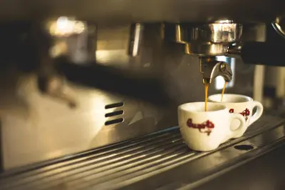 Kaffee-/Teezubehör in der Unterkunft Hotel-Restaurant 1735