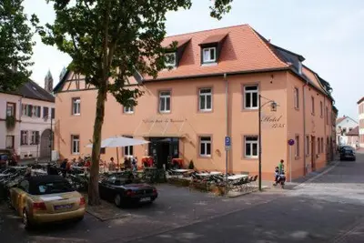 Das Gebäude in dem sich das Hotel befindet