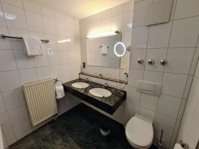 Ein Badezimmer in der Unterkunft Hotel Restaurant Felix