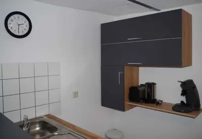 Küche/Küchenzeile in der Unterkunft Ferien-Wohnung am Menzer-Park