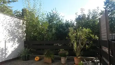 Ein Garten an der Unterkunft Eulennest-lu