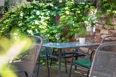 Ein Garten an der Unterkunft Hotel Landgasthof zum Kaffelstein